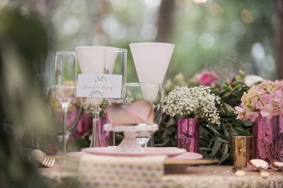 Stunning flower arrangement by The Flower Studio showcased in a styled shoot at Harmony Gardens Wedding venue.