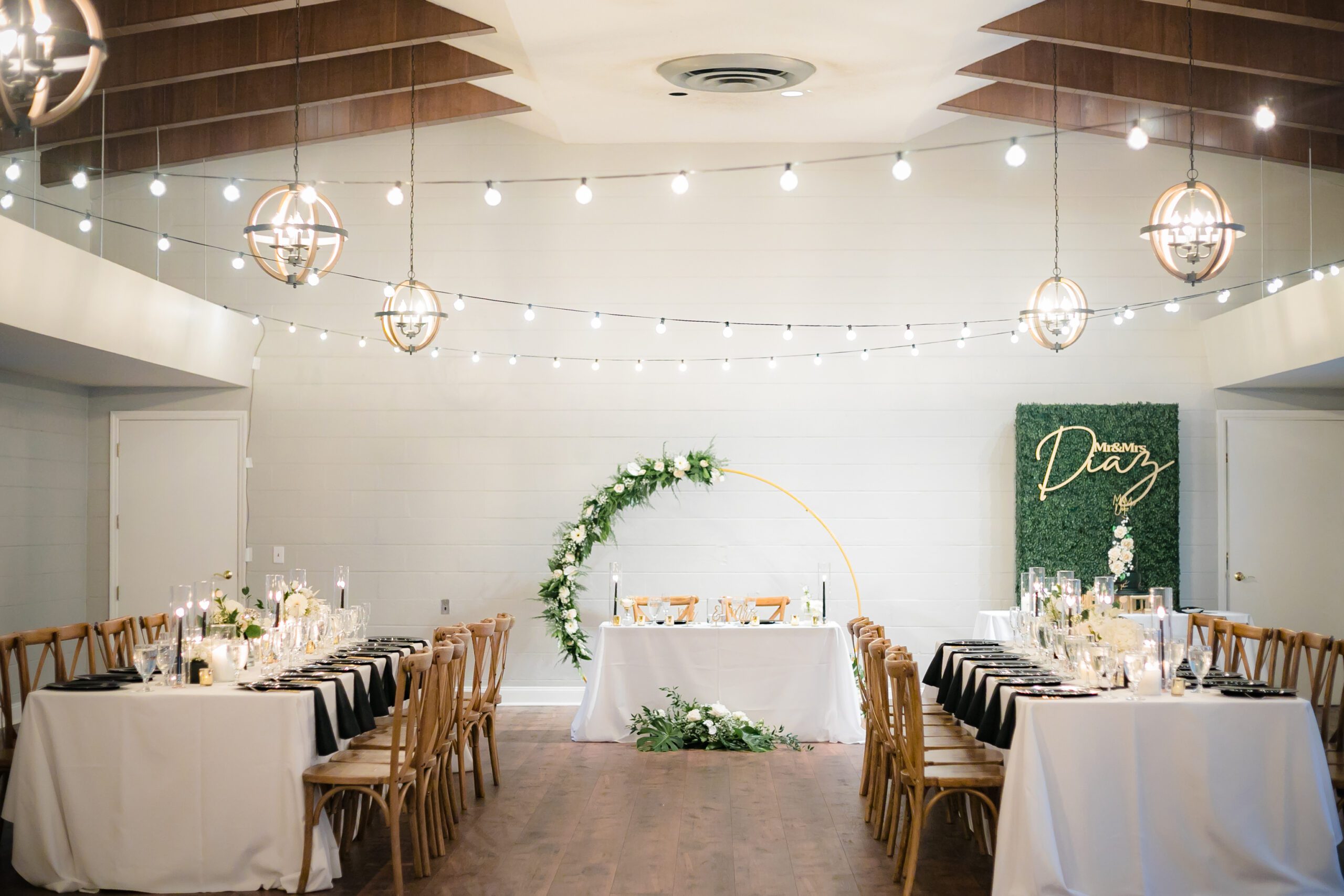 Decorated dining area at All Inclusive Weddings Orlando's Garden Villa Dining Room: A beautifully adorned dining area, elegantly set up to create a stunning ambiance.