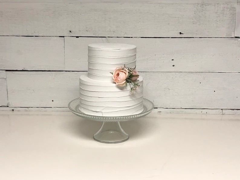 Two-tier wedding cake by Tru-Cakes