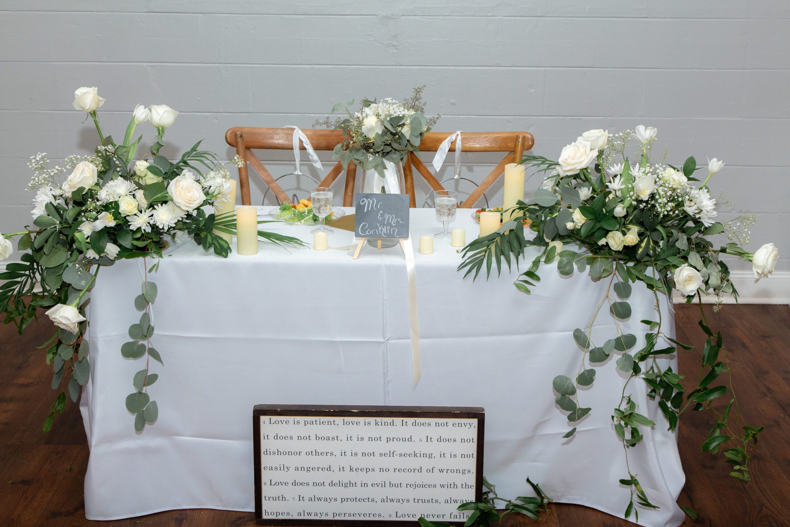 All Inclusive Weddings Orlando - Romantic Poetry and Flowers at the Couple's Table